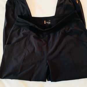 Lucy black joggers - large